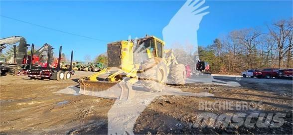 Tigercat 620E 粉碎机