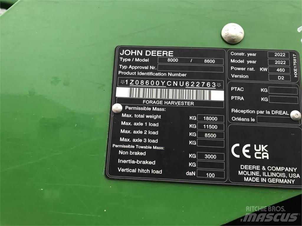 John Deere 8600 自走式青贮饲料收割机