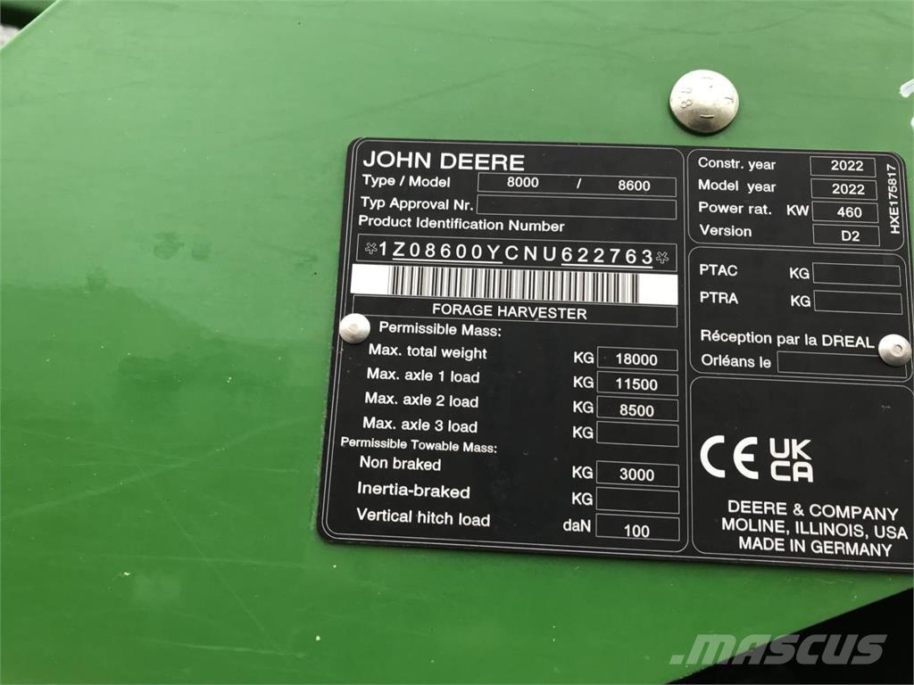 John Deere 8600 自走式青贮饲料收割机
