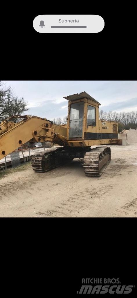 CAT 235 履带挖掘机