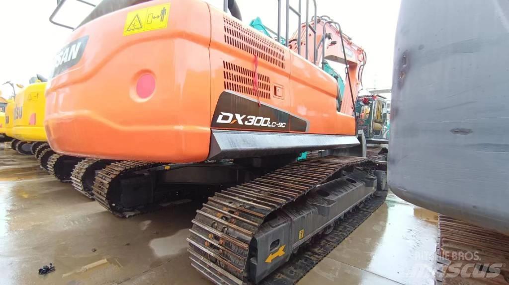 Doosan DX300 LC-9C 履带挖掘机