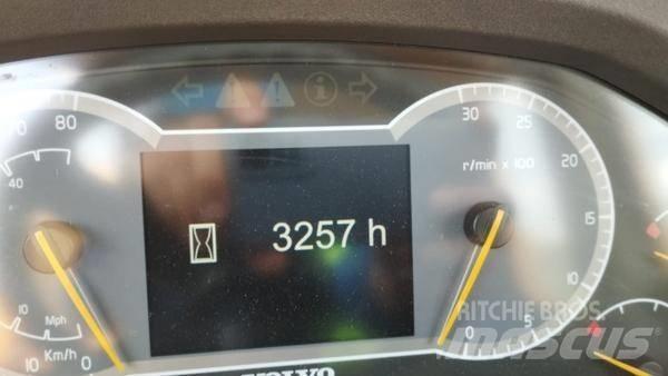 Volvo A 30 G 铰接式自卸车