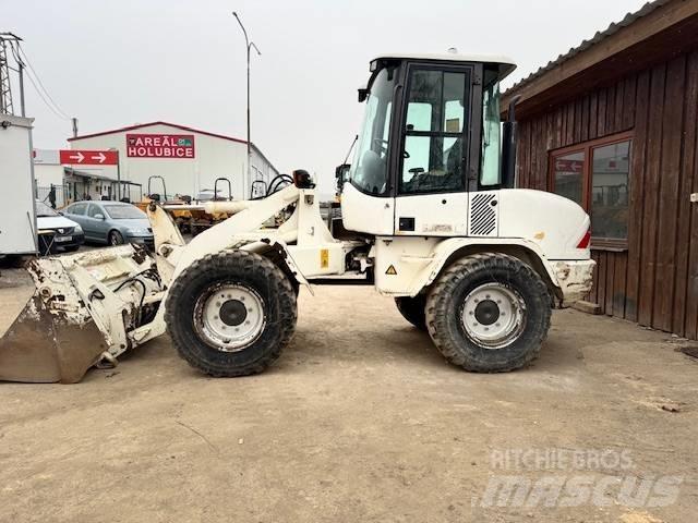 Volvo L 30 B 轮式装载机