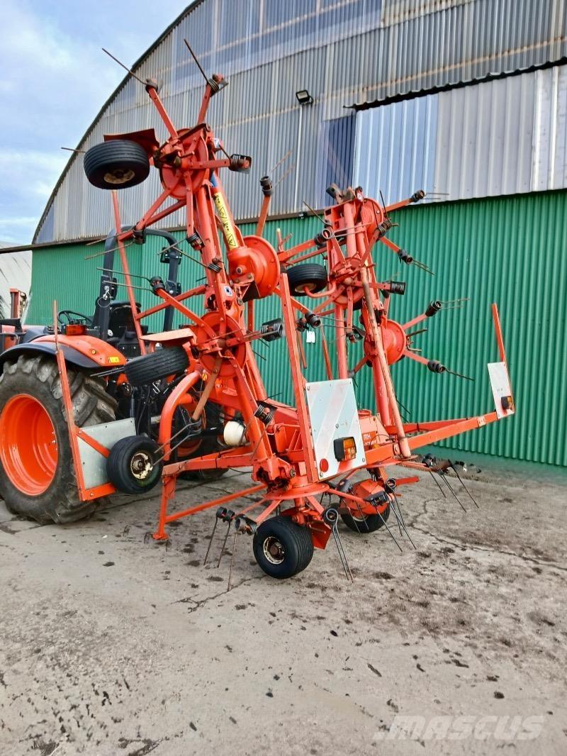 Kuhn GF8501 MH 犁耙和摊草机