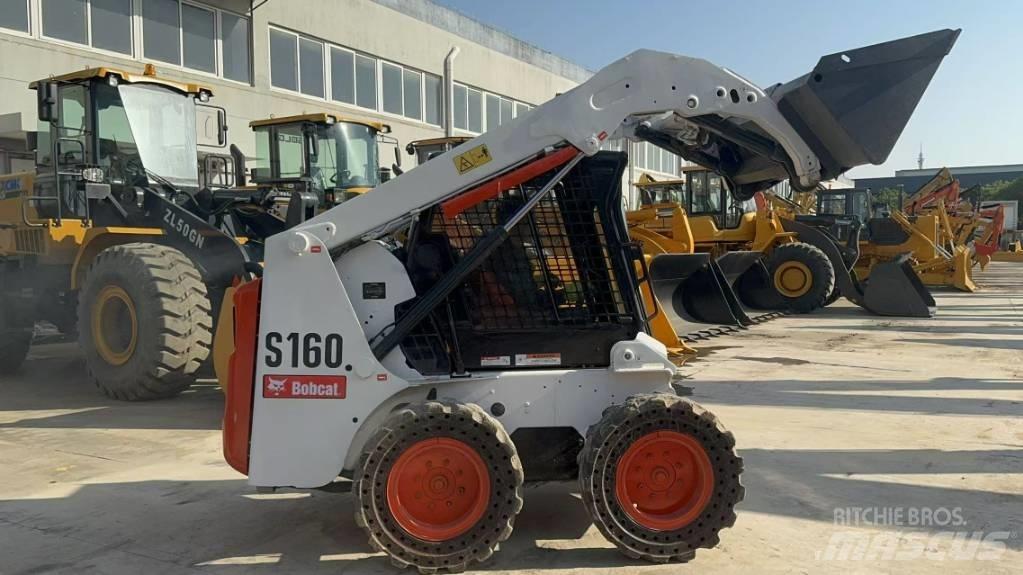 Bobcat S 160 滑移装载机