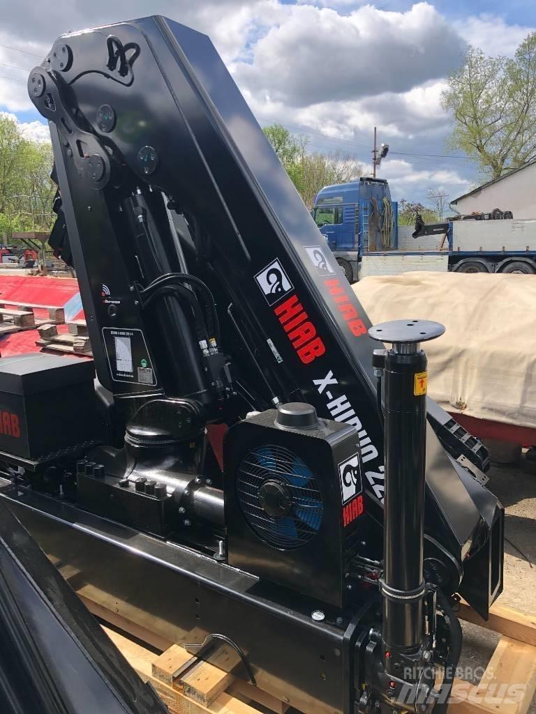 HIAB X-HiDuo 228 E-4 随车折臂吊