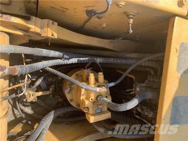 Hyundai R215-7 履带挖掘机