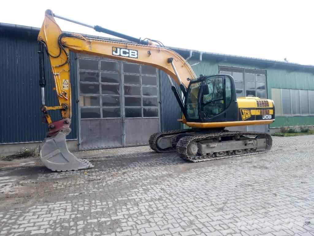 JCB JS200 履带挖掘机
