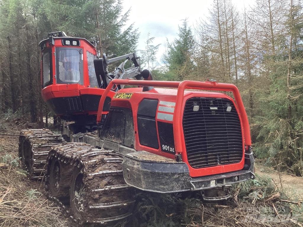 Komatsu 901 XC 收割机