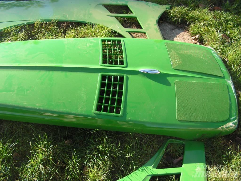 John Deere 8230 底盘和悬架