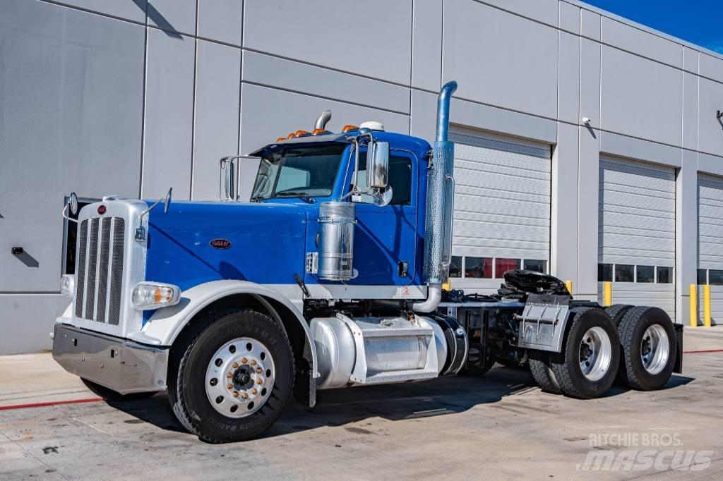 Peterbilt 389 牵引车