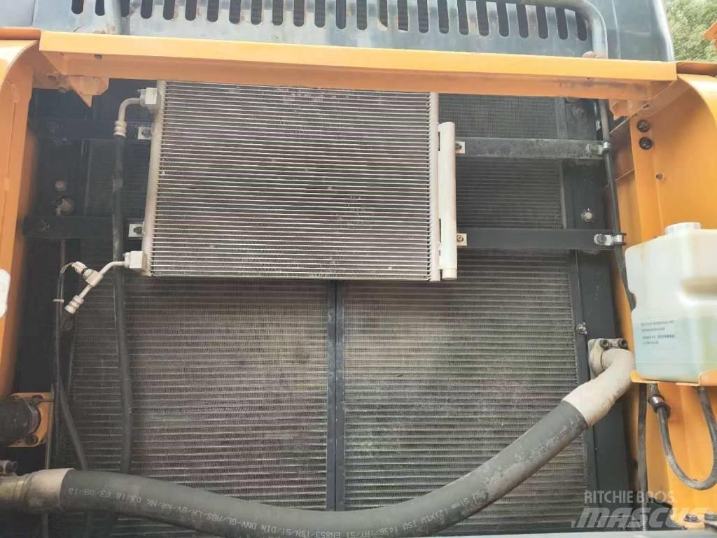 Hyundai R520LC-9 履带挖掘机