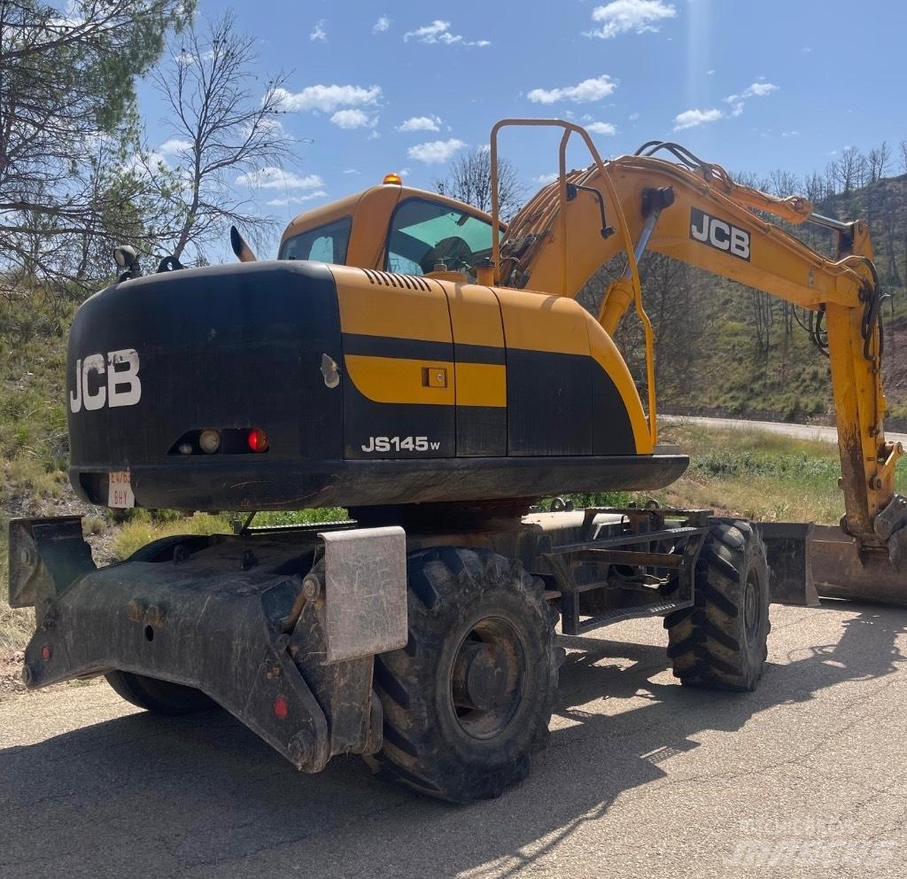 JCB JS 145 W 轮式挖掘机