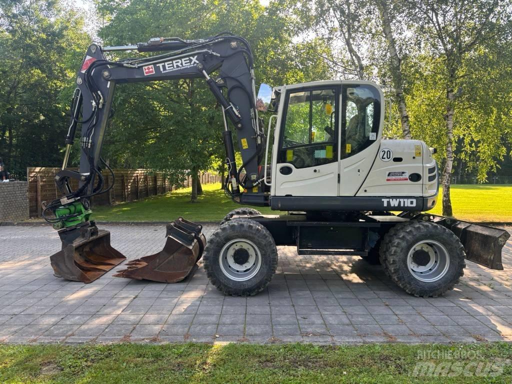 Terex TW 110 轮式挖掘机