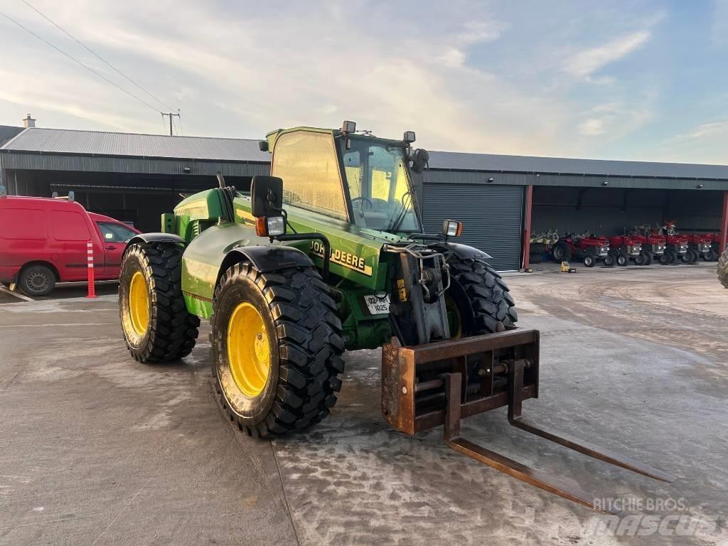 John Deere 3200 伸缩臂叉装车|叉装车