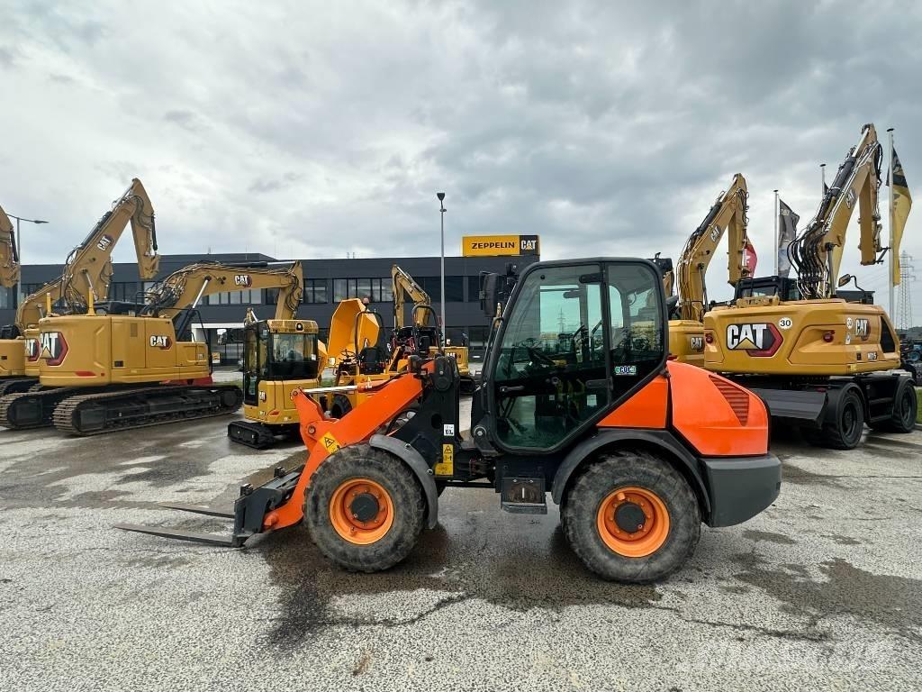 Komatsu WA 70 轮式装载机