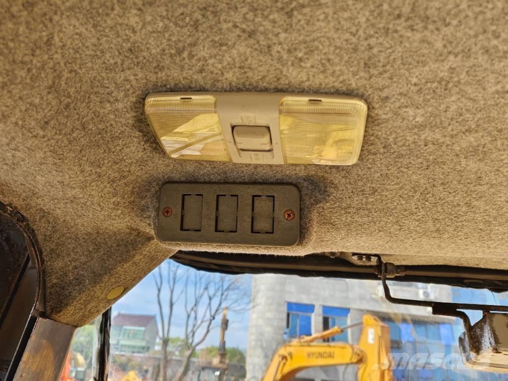 Komatsu WA 500-3 轮式装载机