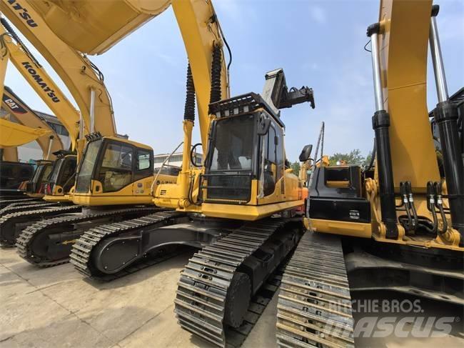 Komatsu PC 300-8 履带挖掘机