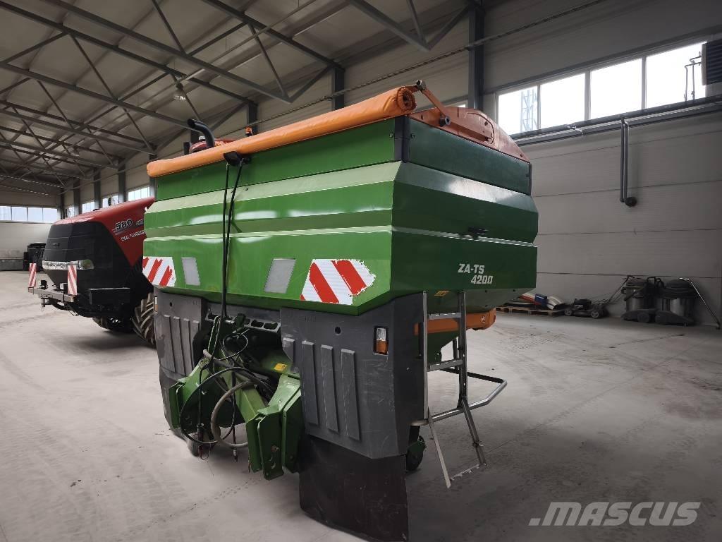 Amazone ZA-TS 4200 矿物肥料撒播机