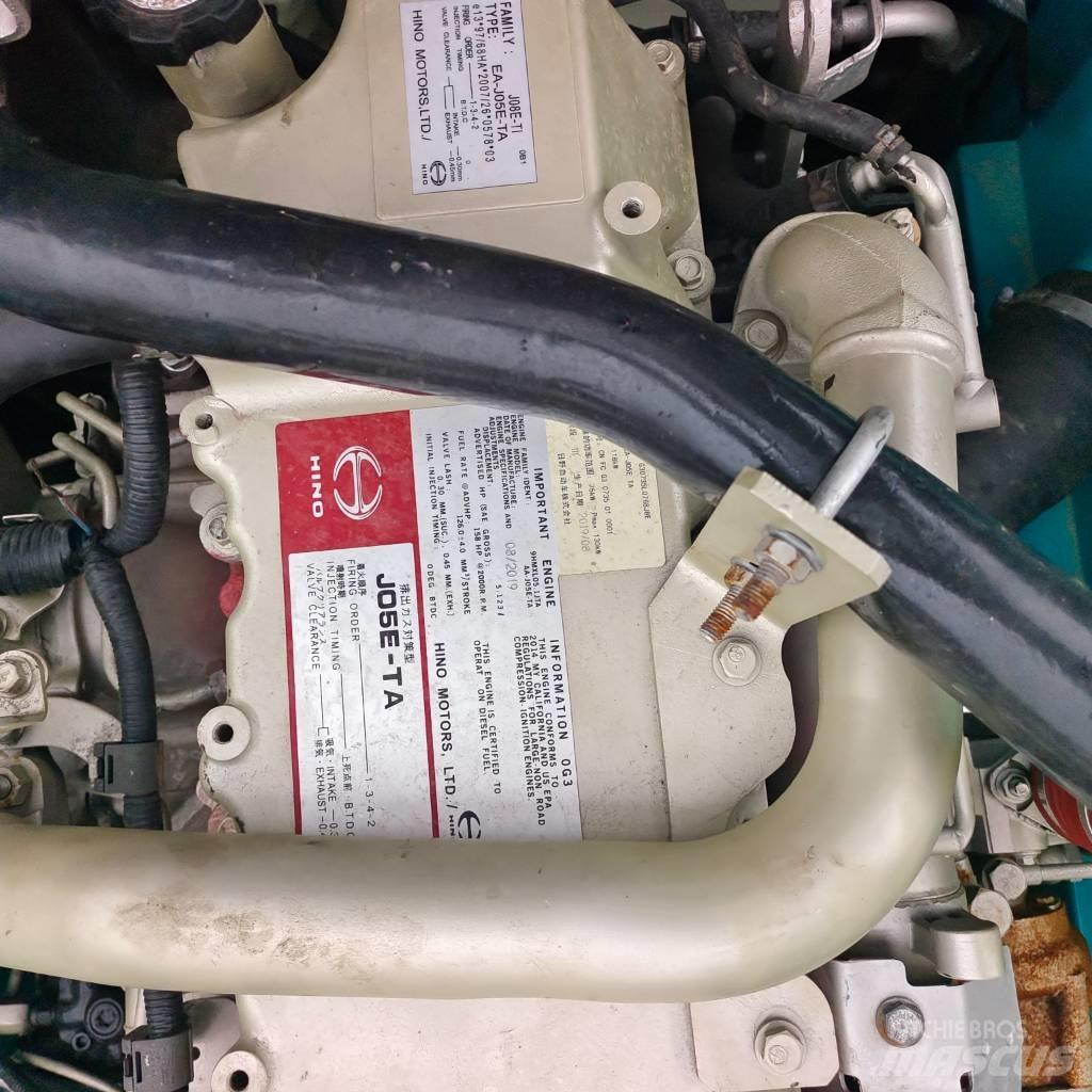 Kobelco SK 200 履带挖掘机