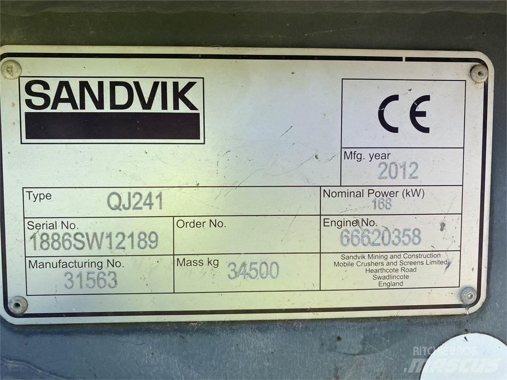 Sandvik QJ241 露天钻机
