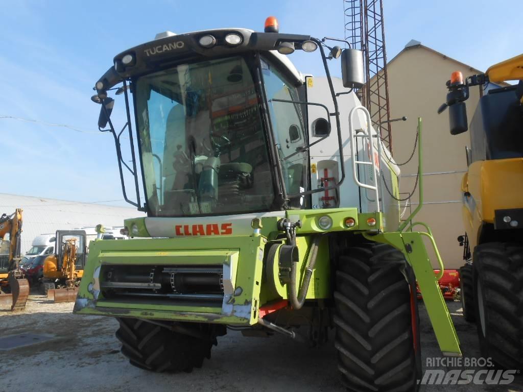 CLAAS Tucano 440 联合收割机