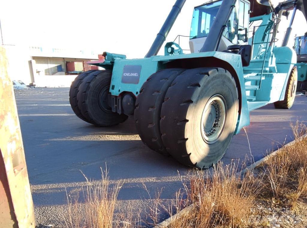 Konecranes SMV 4531 集裝箱车
