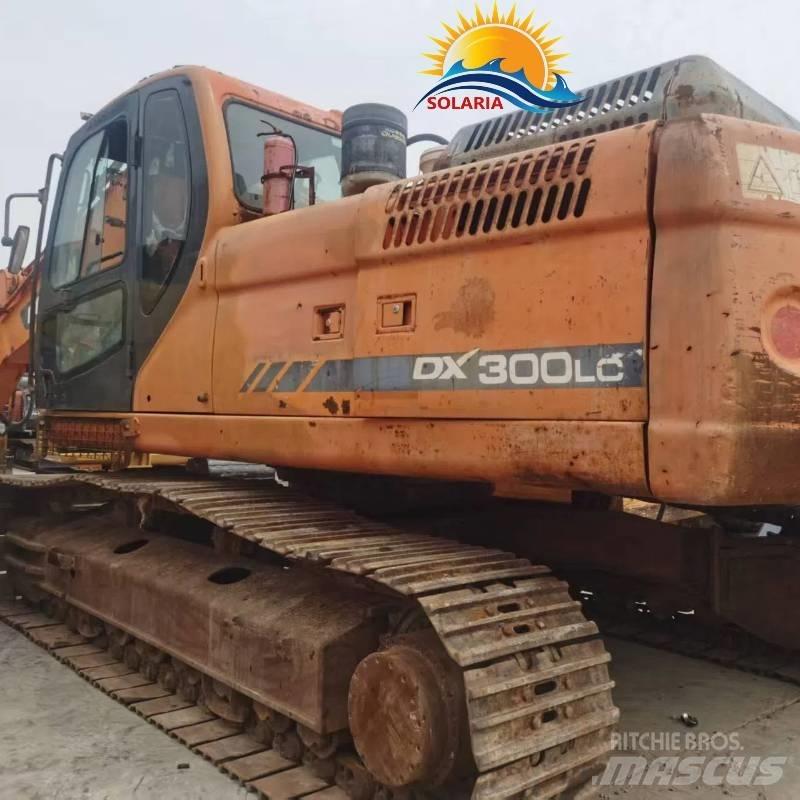 Doosan DX 300 LC 履带挖掘机