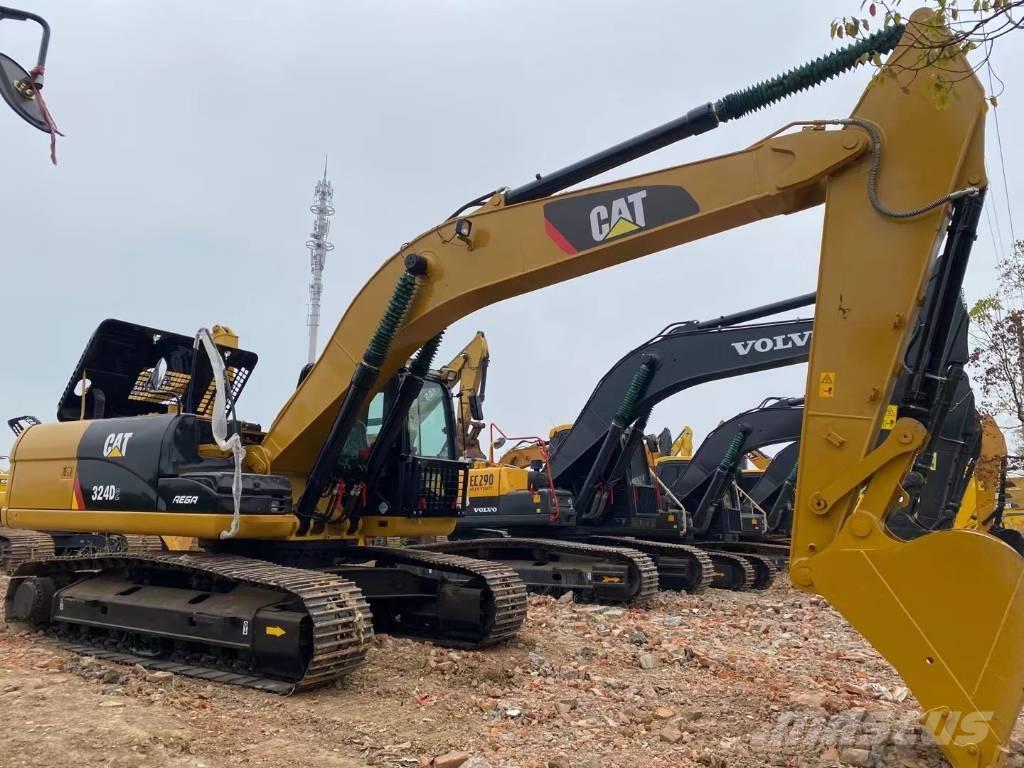 CAT 324 履带挖掘机