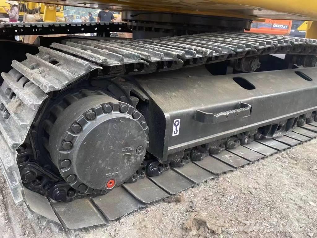 CAT 324 履带挖掘机
