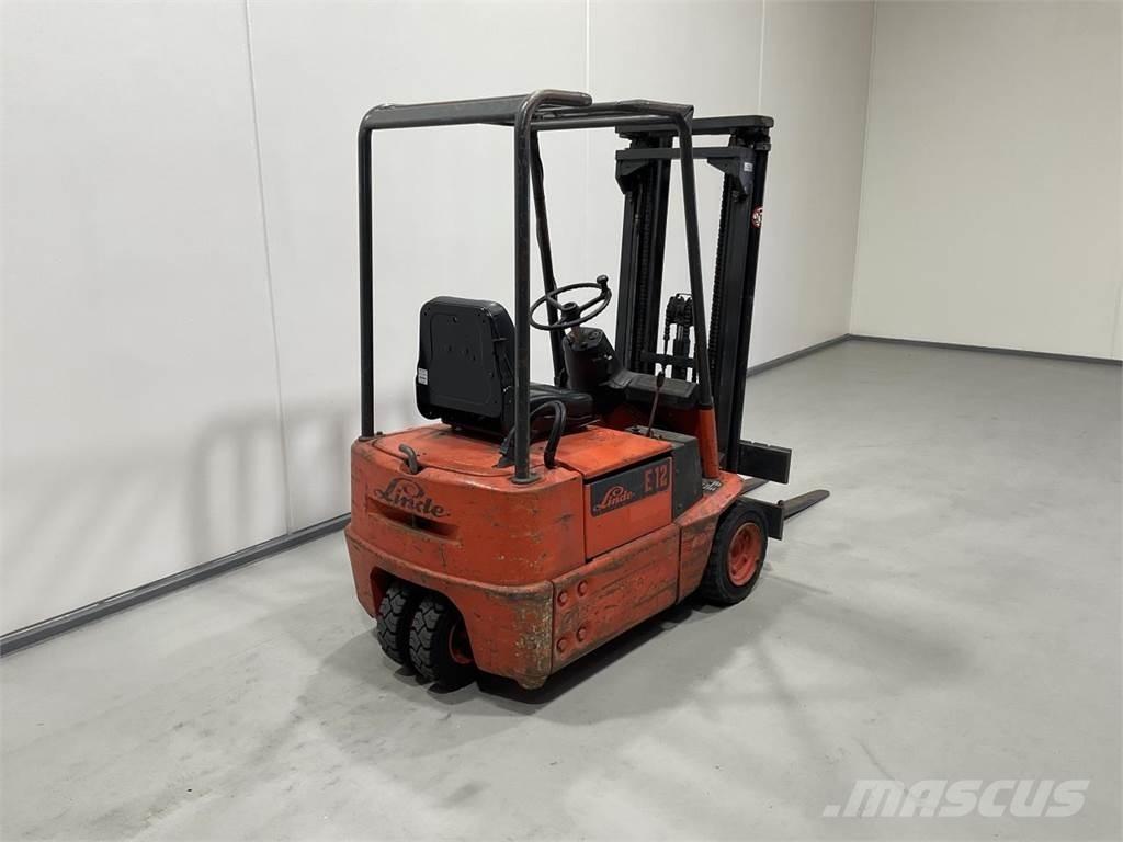 Linde E12 电动叉车