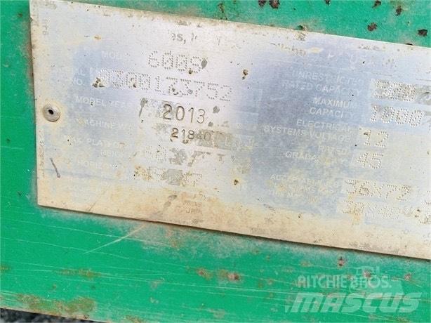 JLG 600S 直臂高空工作平台