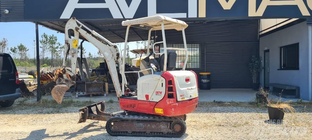 Takeuchi TB 216 小型挖掘机