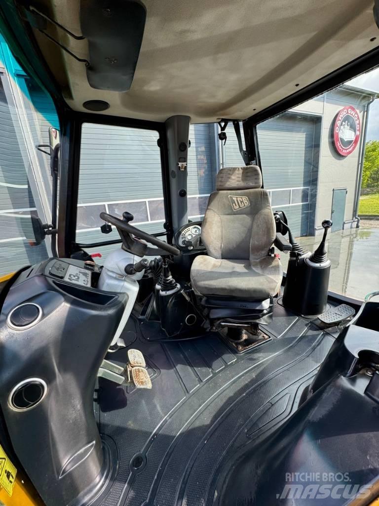 JCB 3 CX 反铲装载机