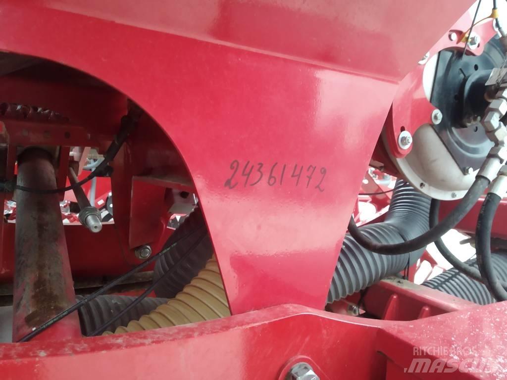 Horsch Focus 6 TD 条播机