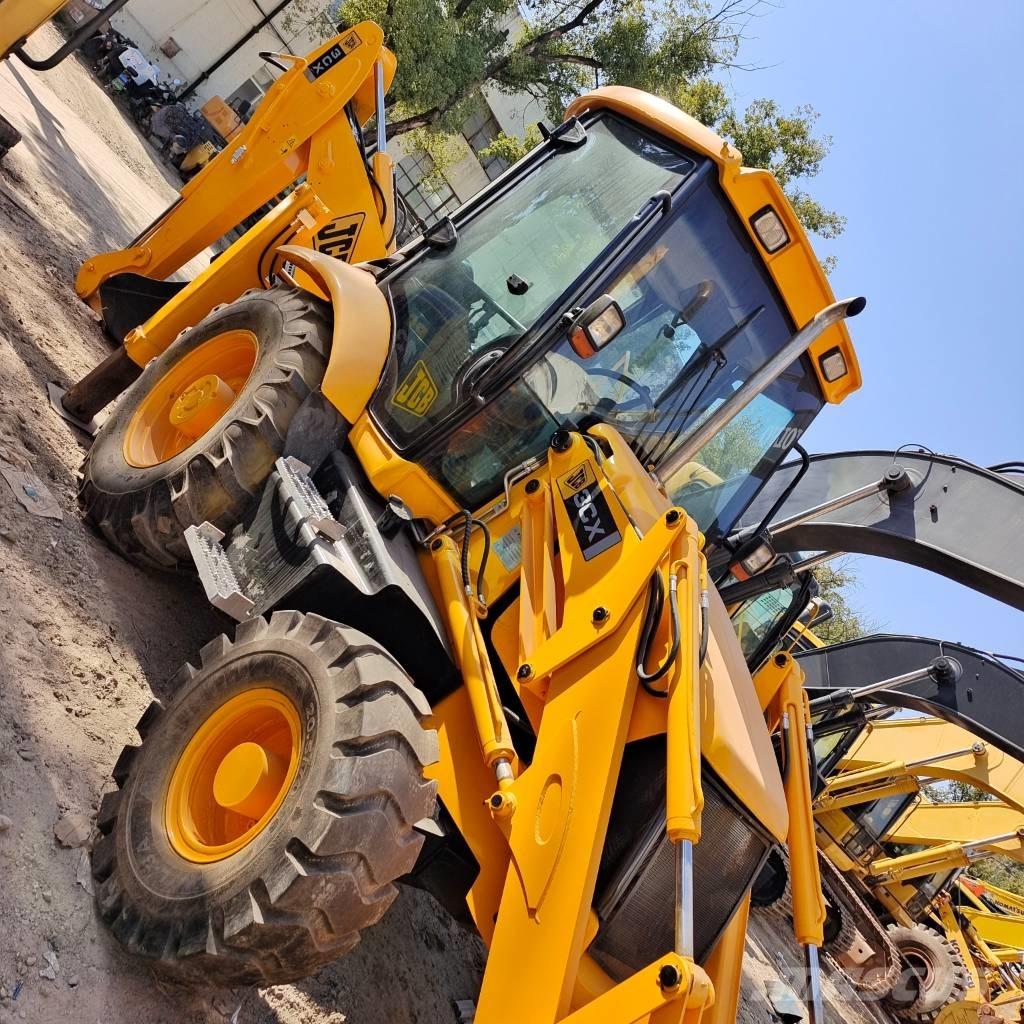 JCB 3 CX 反铲装载机