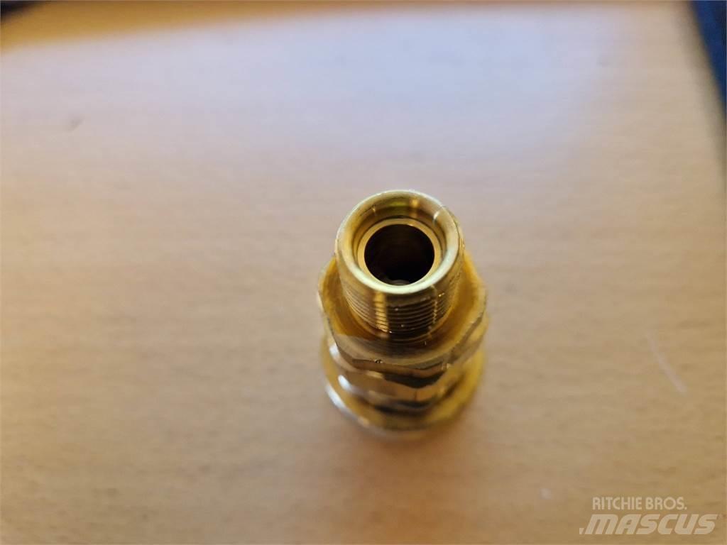 Eco Log 7000198 驾驶室与内部
