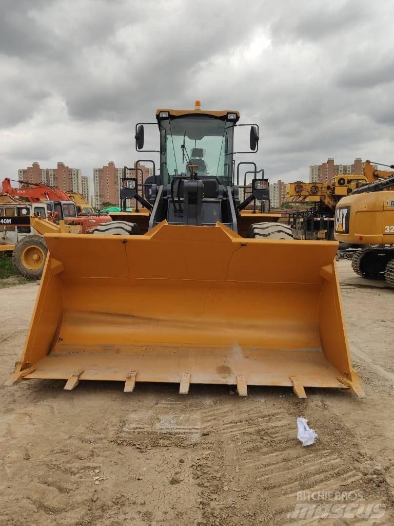 XCMG ZL50G 轮式装载机