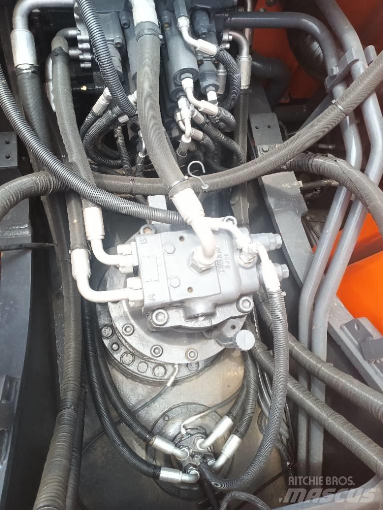 Doosan DX 225LC-9C 履带挖掘机