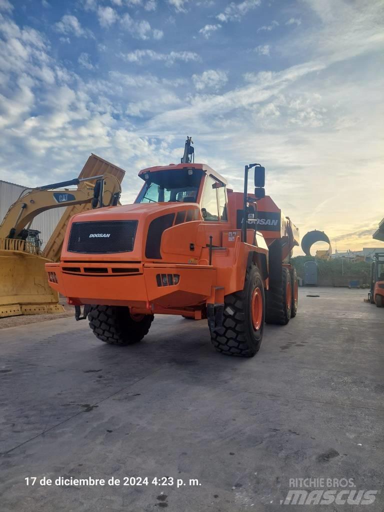 Doosan DA 40 铰接式自卸车