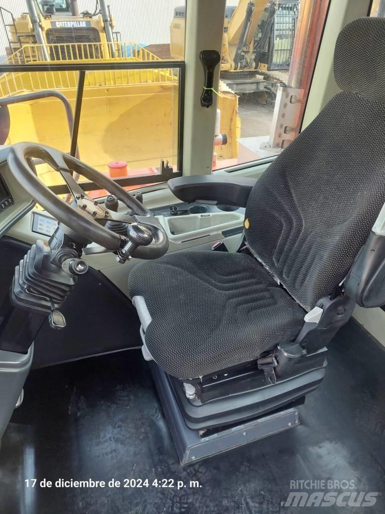 Doosan DA 40 铰接式自卸车