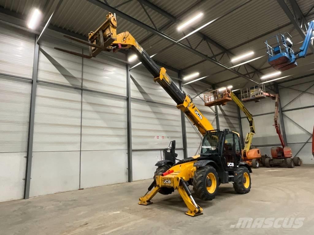JCB 535-125 伸缩臂叉装车|叉装车