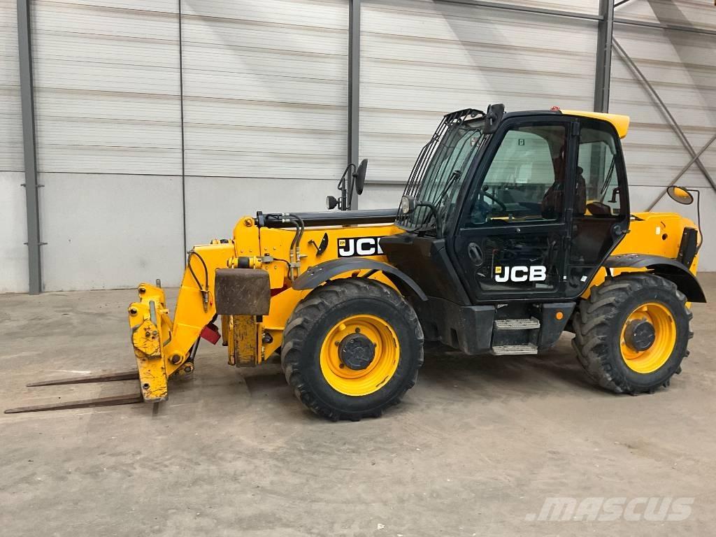 JCB 535-125 伸缩臂叉装车|叉装车
