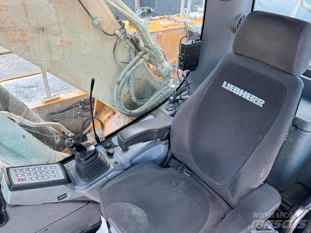 Liebherr R 926 LC 履带挖掘机