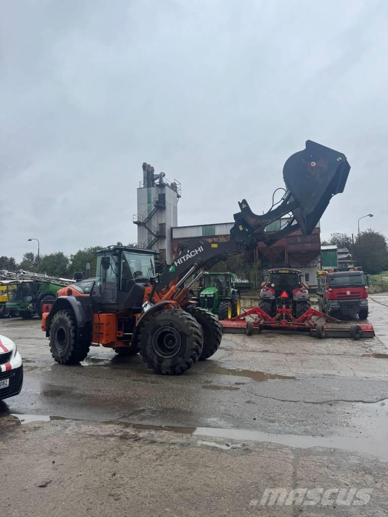 Hitachi ZW220 轮式装载机