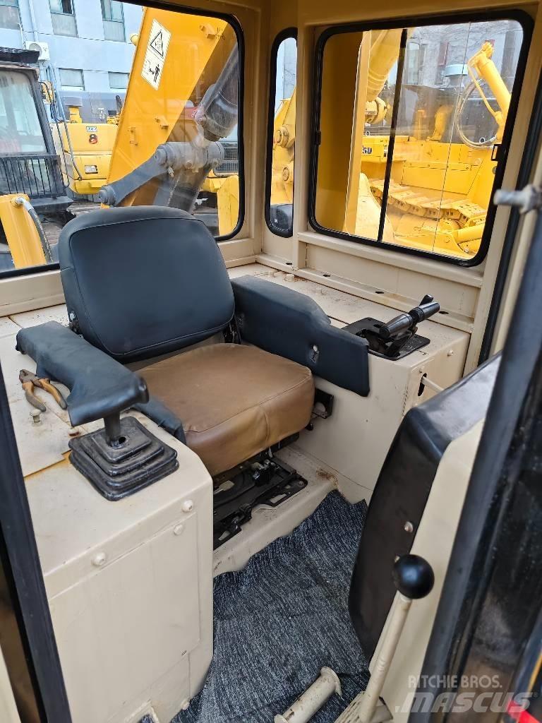 CAT D 5 M 履带式推土机
