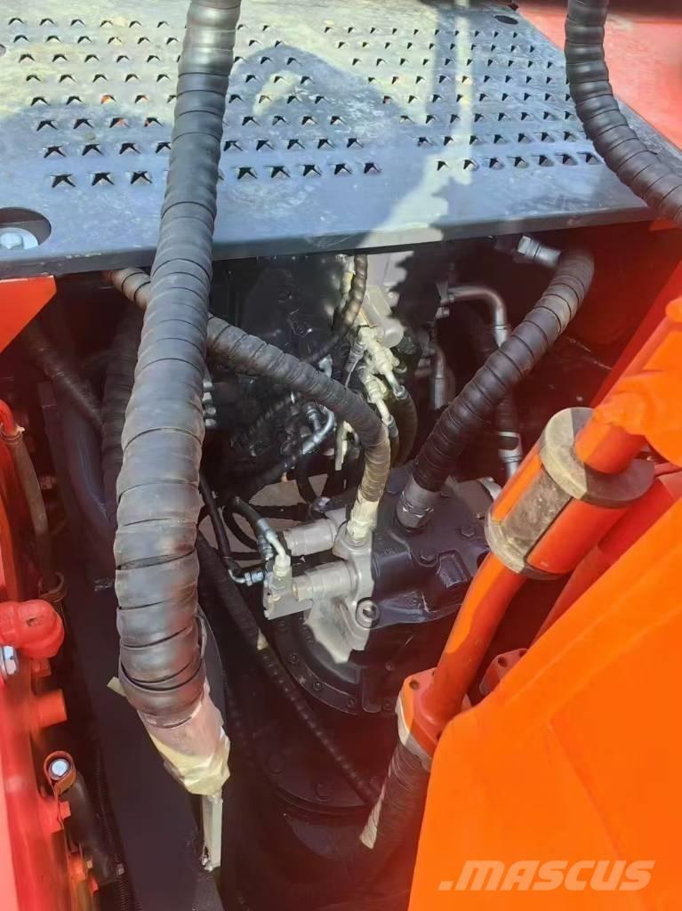 Doosan DX 225 LC 履带挖掘机