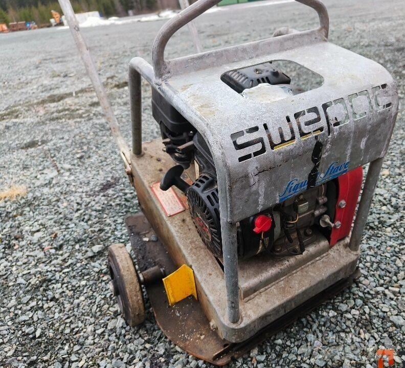 Swepac F70 A 平板夯