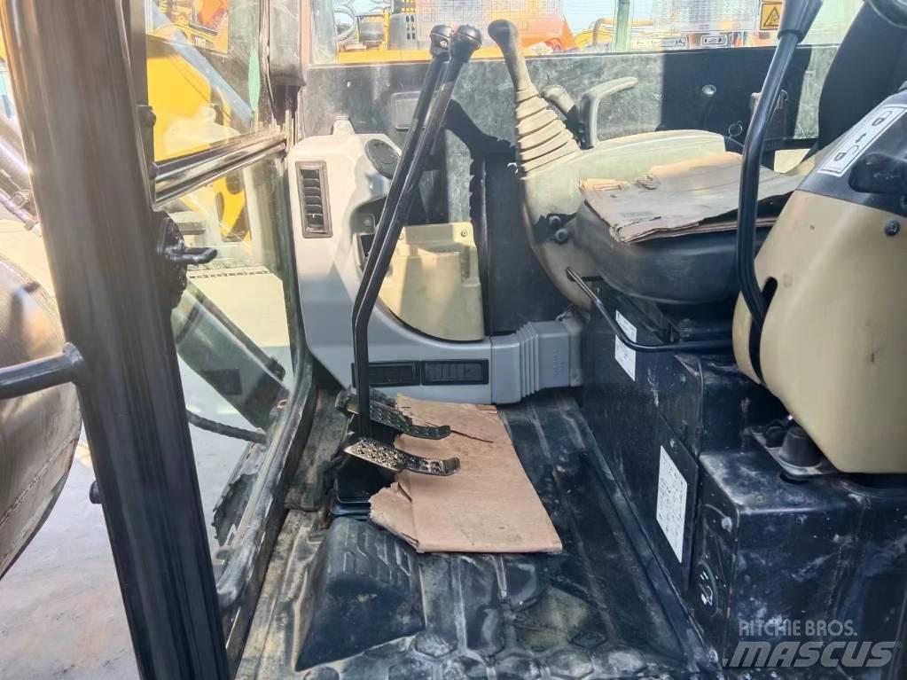 CAT 307 履带挖掘机
