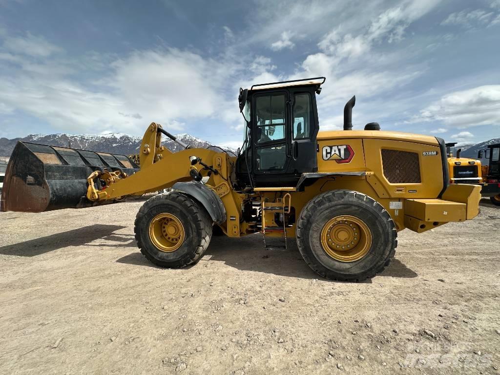 CAT 938M 轮式装载机